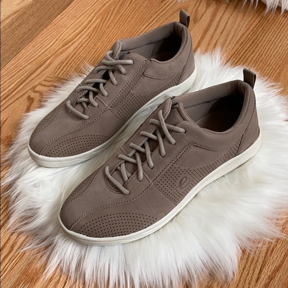freney casual walking shoes